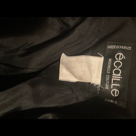 “ECAILLE” PARIS VINTAGE EMBROIDERED and BEJEWELLED BEADED BUTTON BLACK BLAZER. - Picture 15 of 16